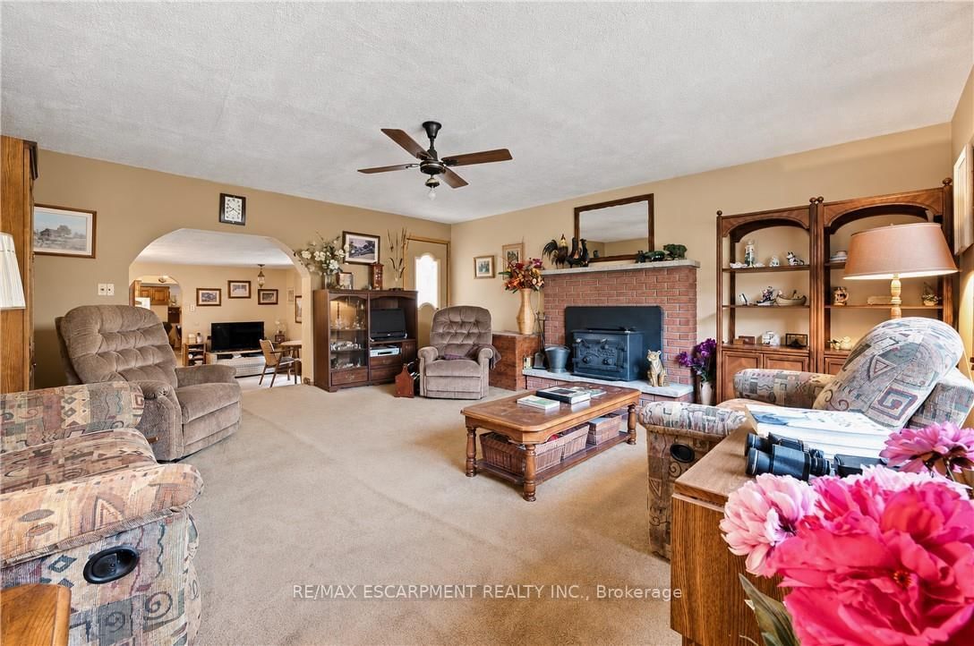 994 Safari Road • Hamilton, ON photo 16