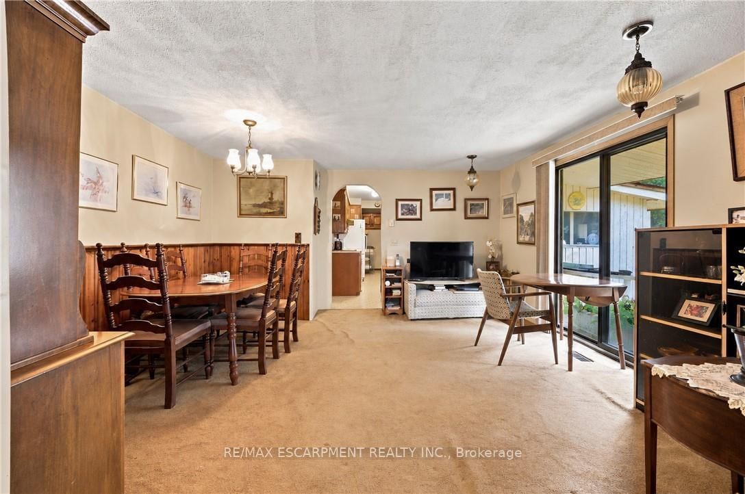 994 Safari Road • Hamilton, ON photo 20