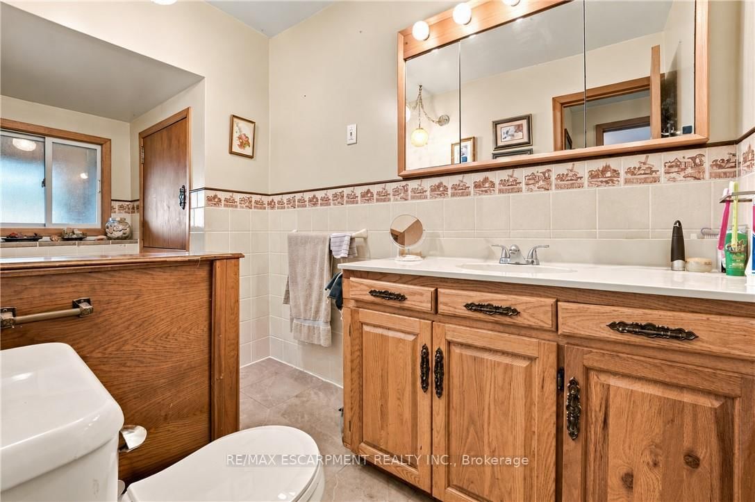 994 Safari Road • Hamilton, ON photo 21