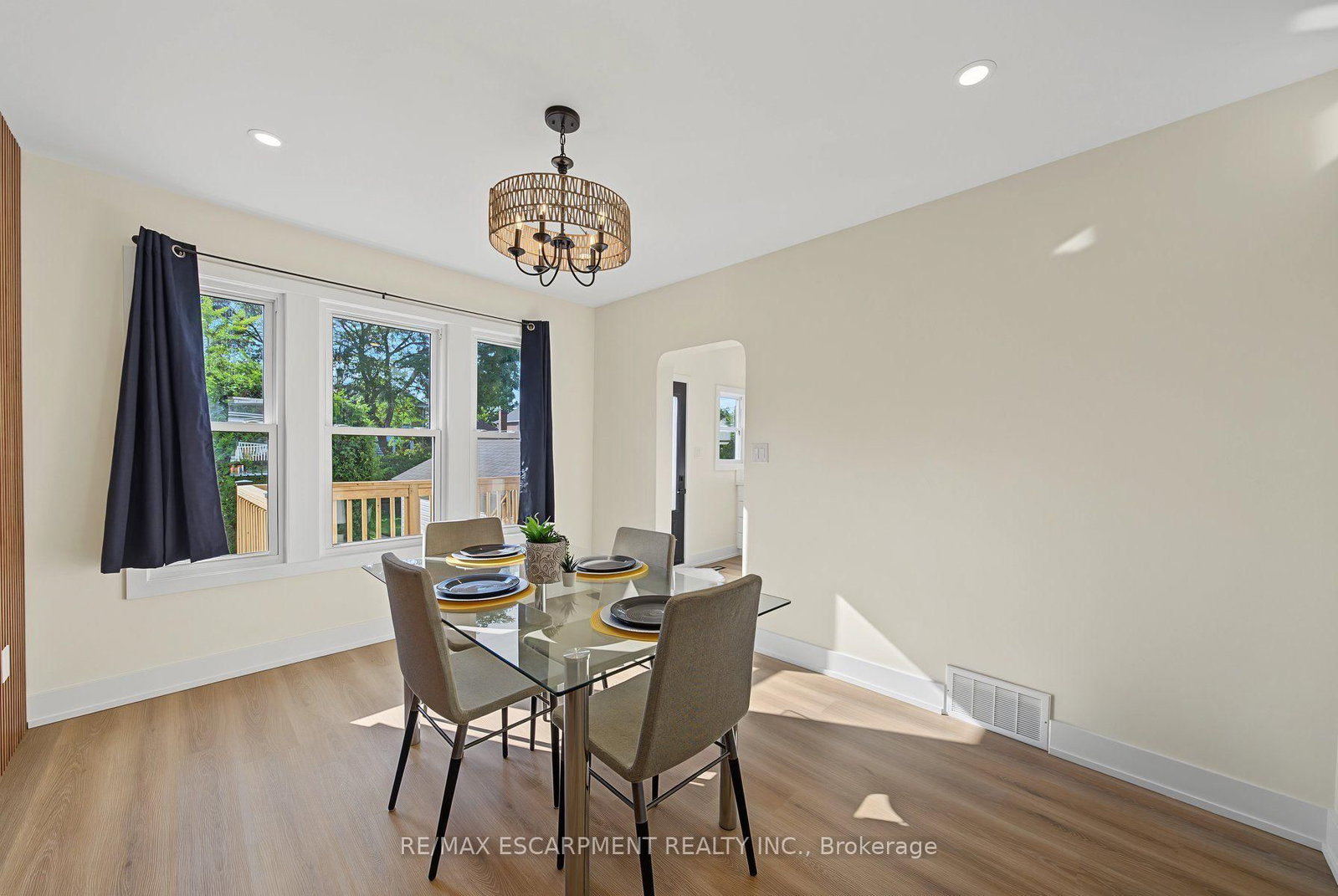 234 Balmoral Avenue S • Hamilton, ON photo 10