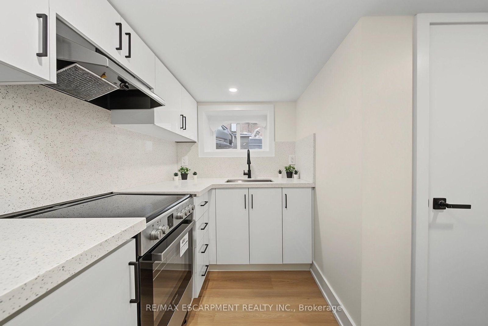 234 Balmoral Avenue S • Hamilton, ON photo 25