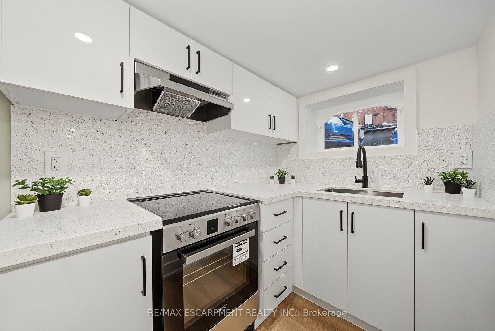 234 Balmoral Avenue S • Hamilton, ON photo 26