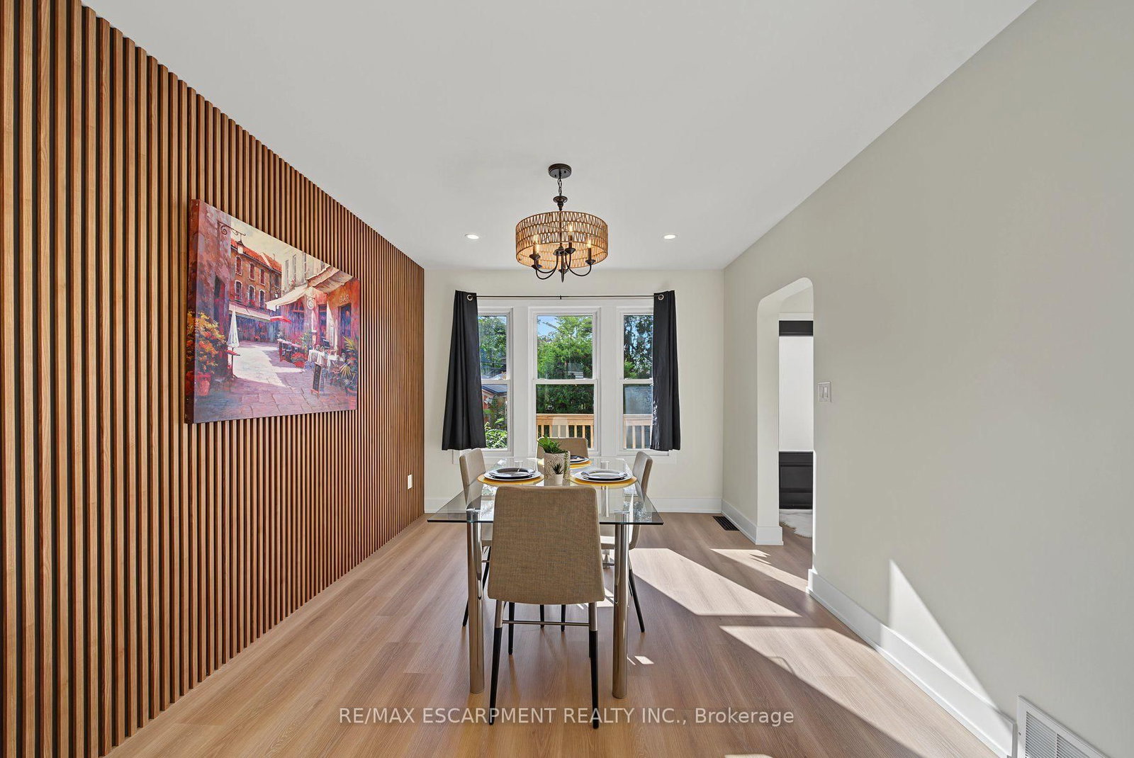 234 Balmoral Avenue S • Hamilton, ON photo 9