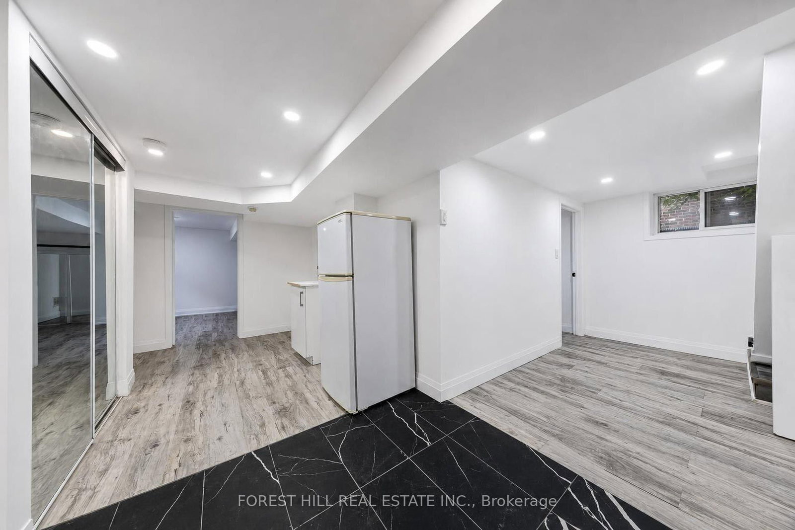 29 Thorndale Street S • Hamilton, ON photo 32