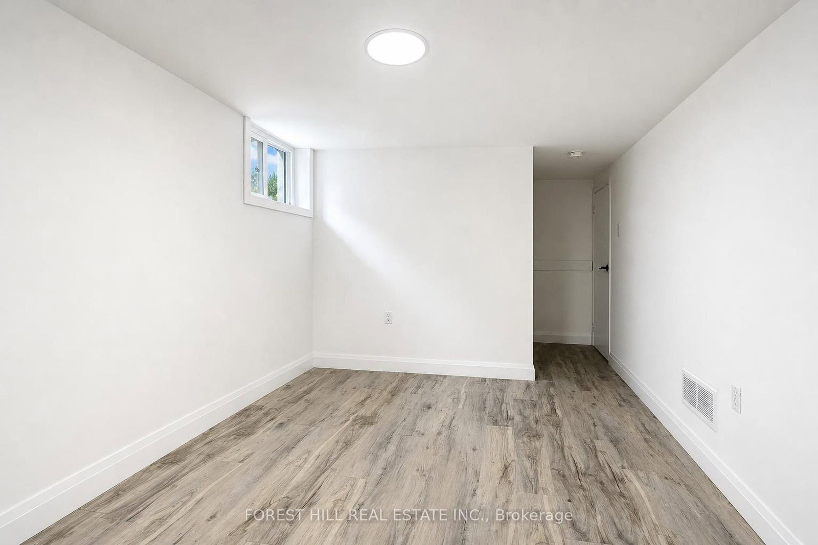 29 Thorndale Street S • Hamilton, ON photo 37