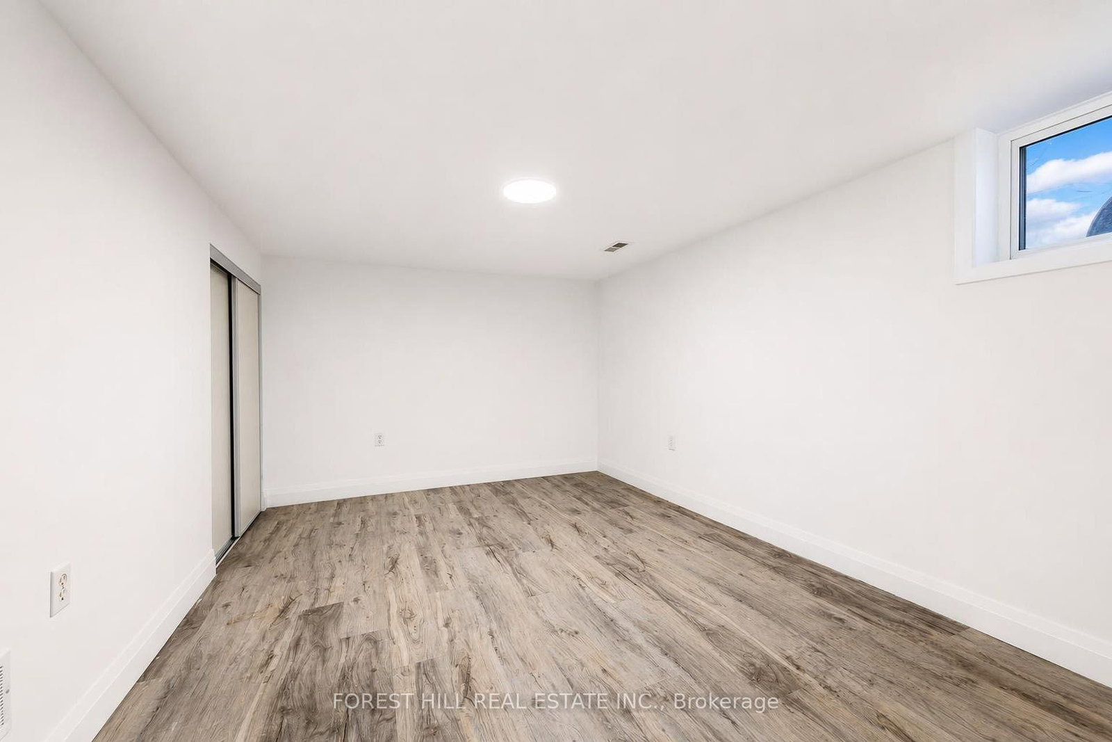 29 Thorndale Street S • Hamilton, ON photo 38
