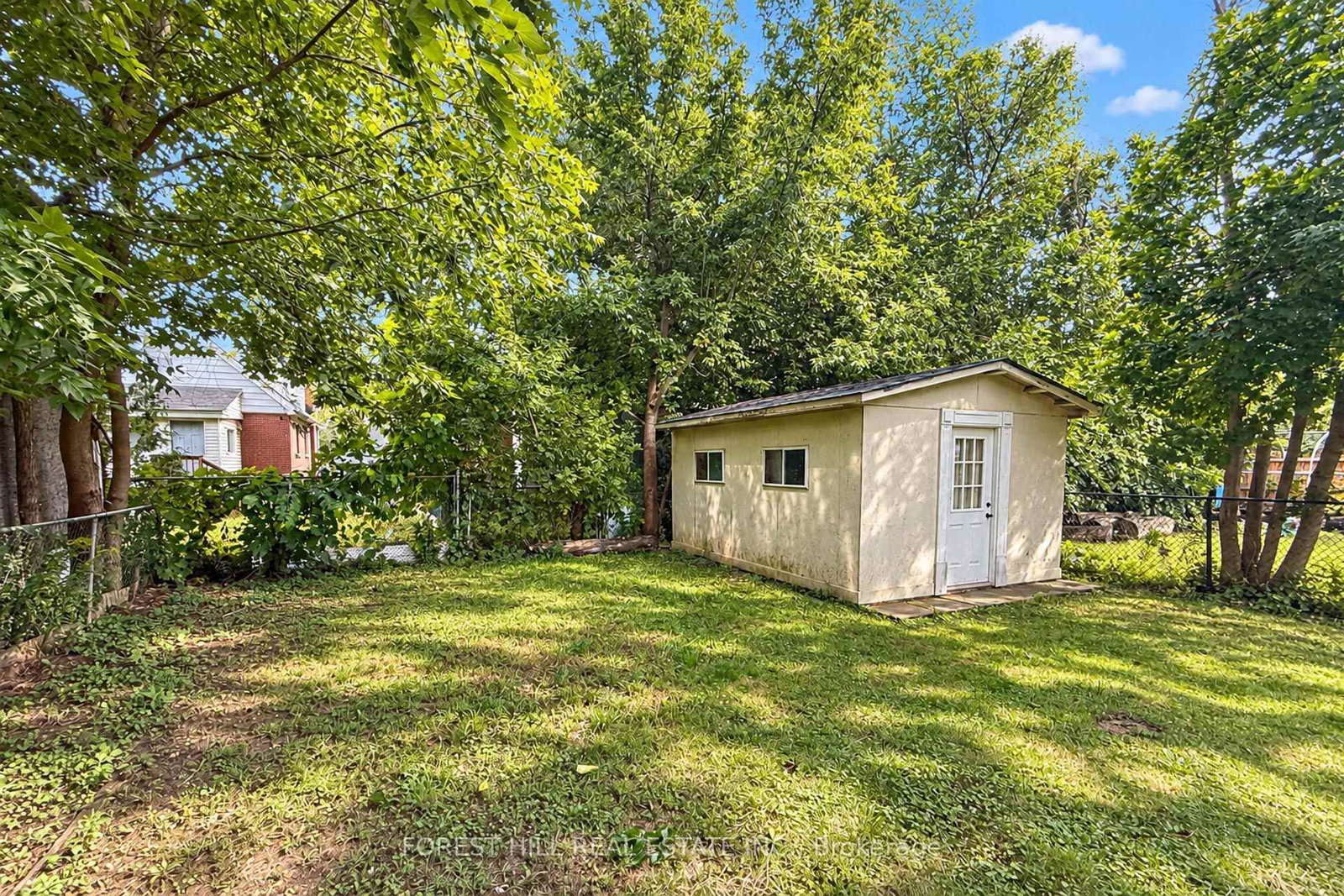 29 Thorndale Street S • Hamilton, ON photo 48