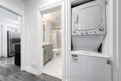29 Thorndale Street S • Hamilton, ON photo 9