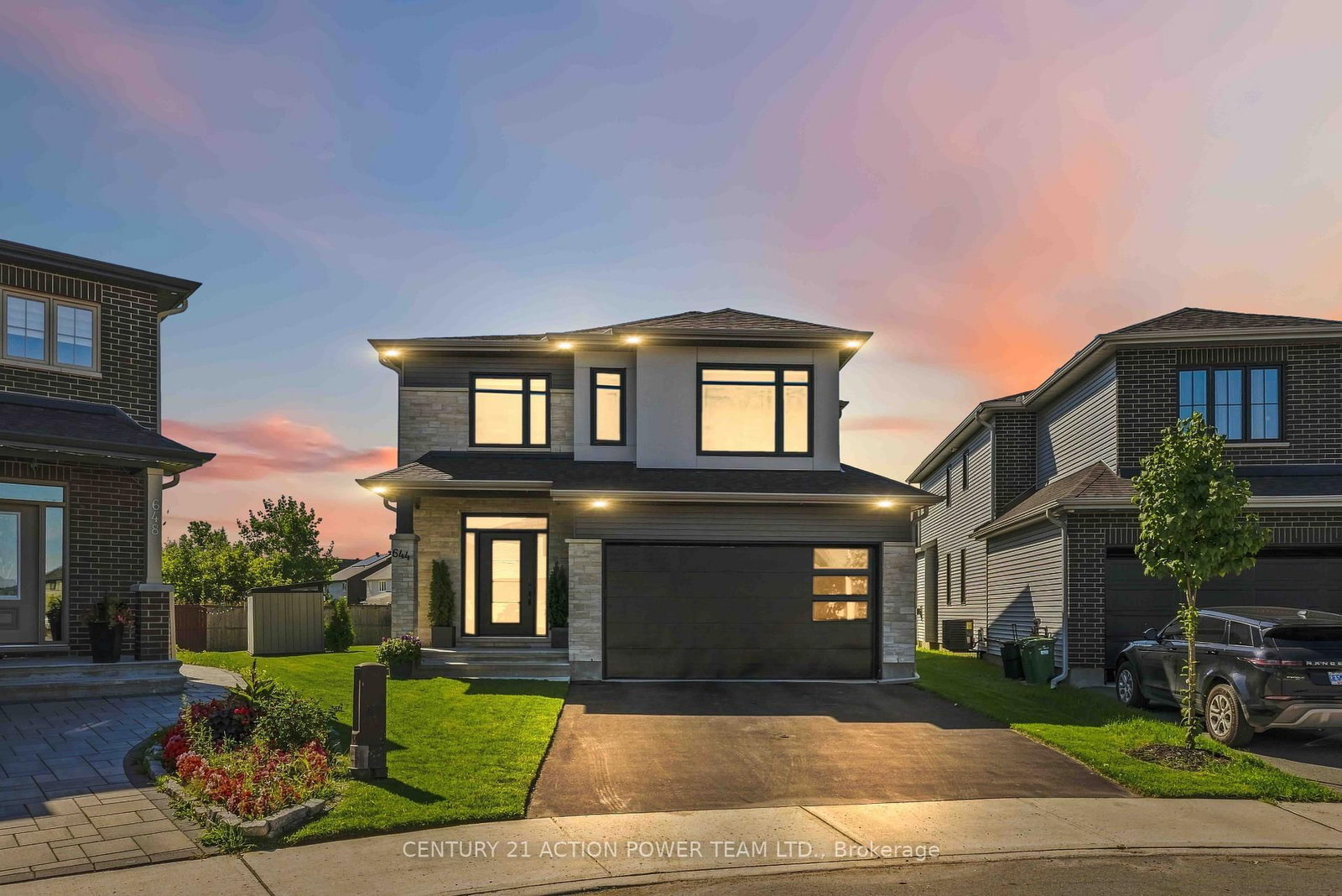 644 Moonflower Crescent • Ottawa, ON photo 1