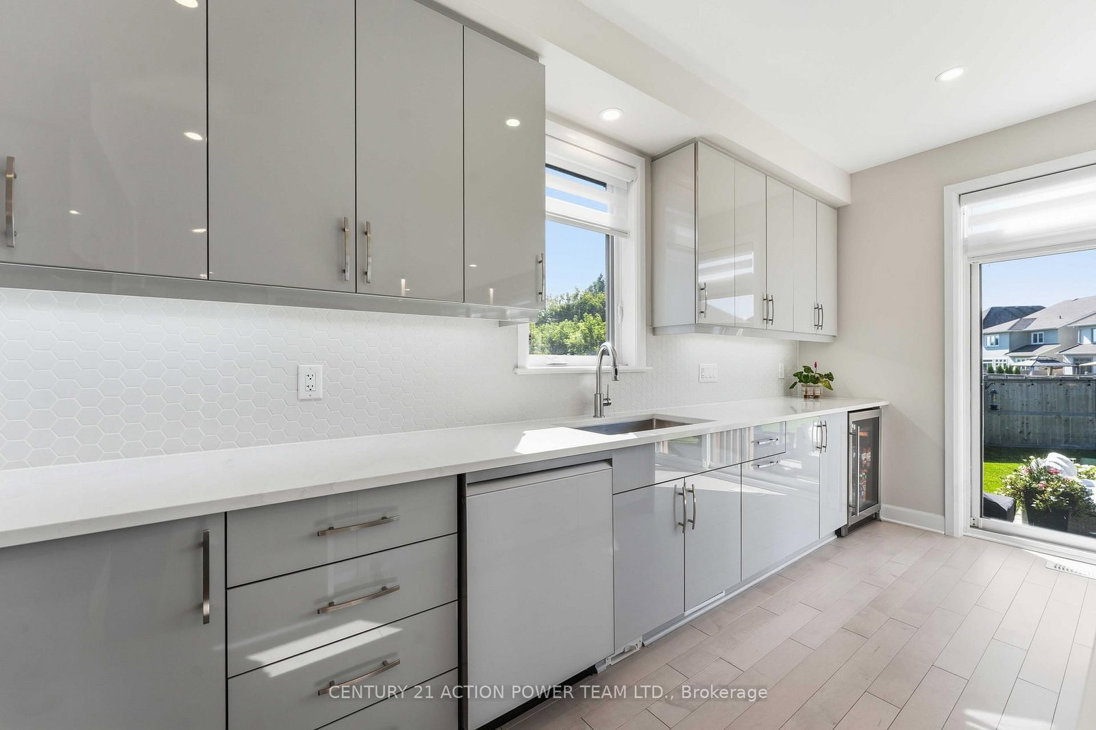 644 Moonflower Crescent • Ottawa, ON photo 11