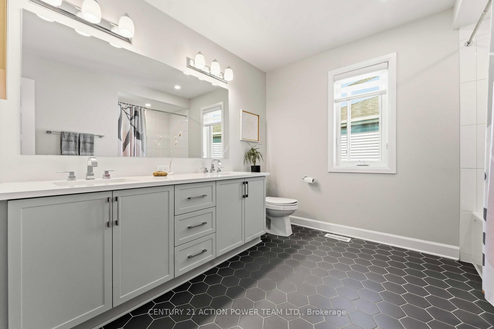 644 Moonflower Crescent • Ottawa, ON photo 27