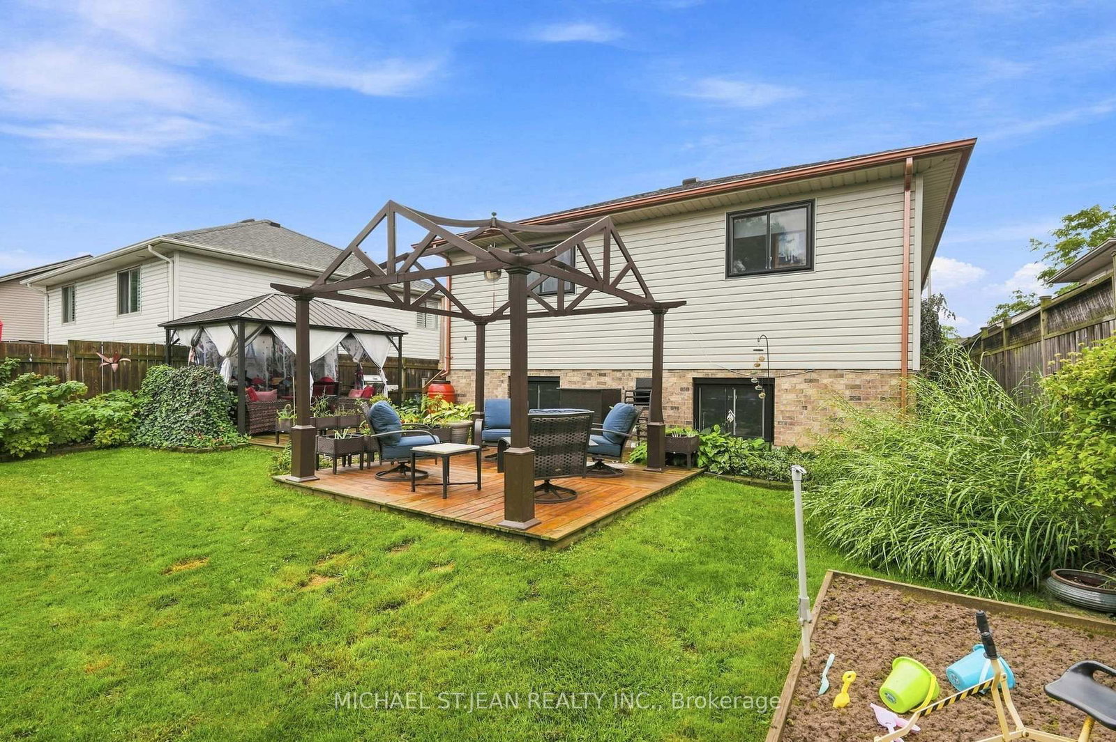 8115 Beaver Glen Drive • Niagara Falls, ON photo 46
