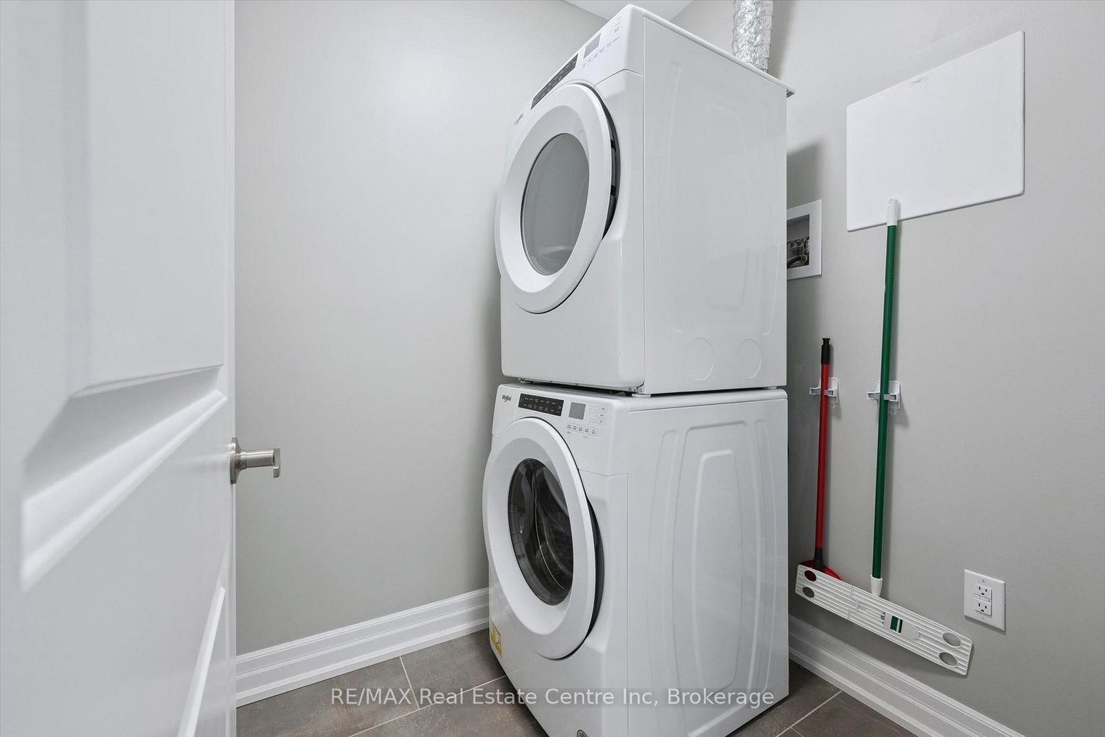 1878 Gordon Street • #1002 • Guelph, ON photo 16