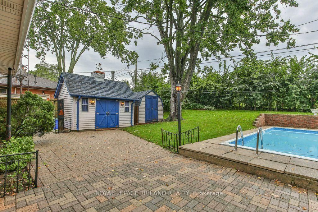 242 BURLINGTON Street • London South, ON photo 40
