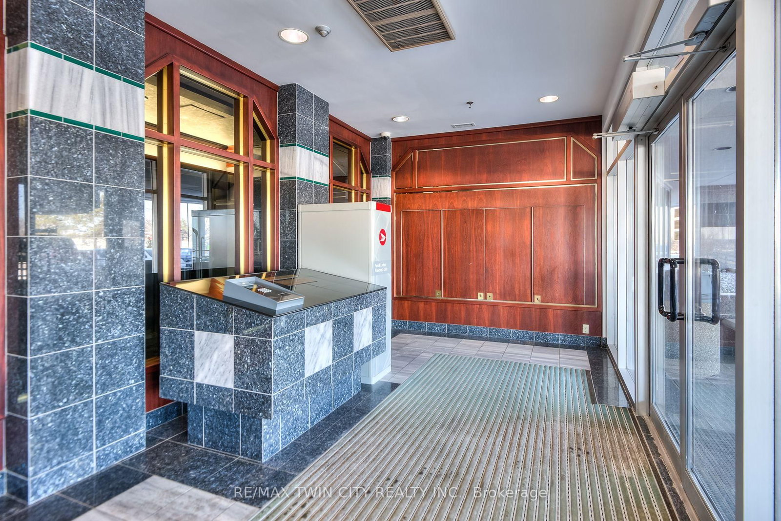 190 Hespeler Road • #905 • Cambridge, ON photo 19