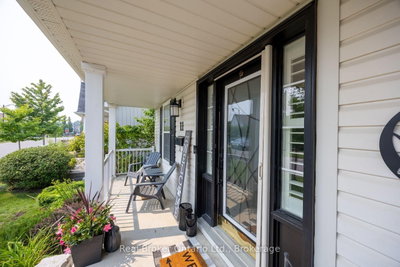 11 Greenaway Circle • Port Hope, ON photo 4