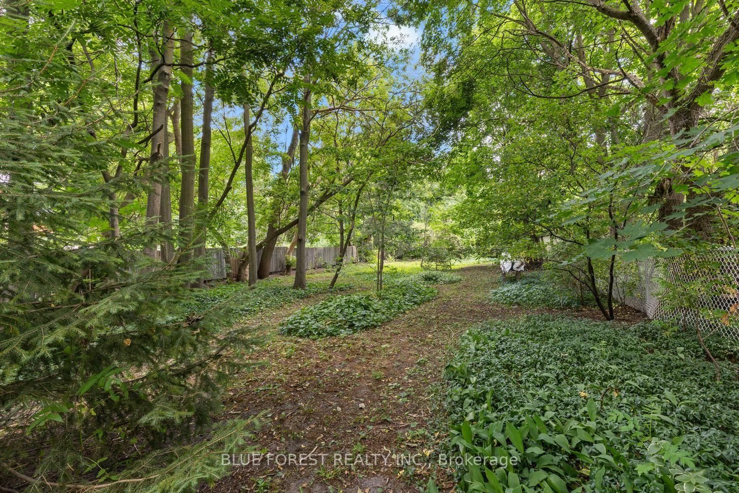 550 Elizabeth Street • London East, ON photo 38
