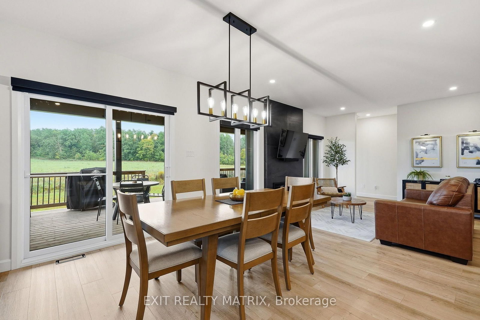 256 Trudeau Crescent • Russell, ON photo 9