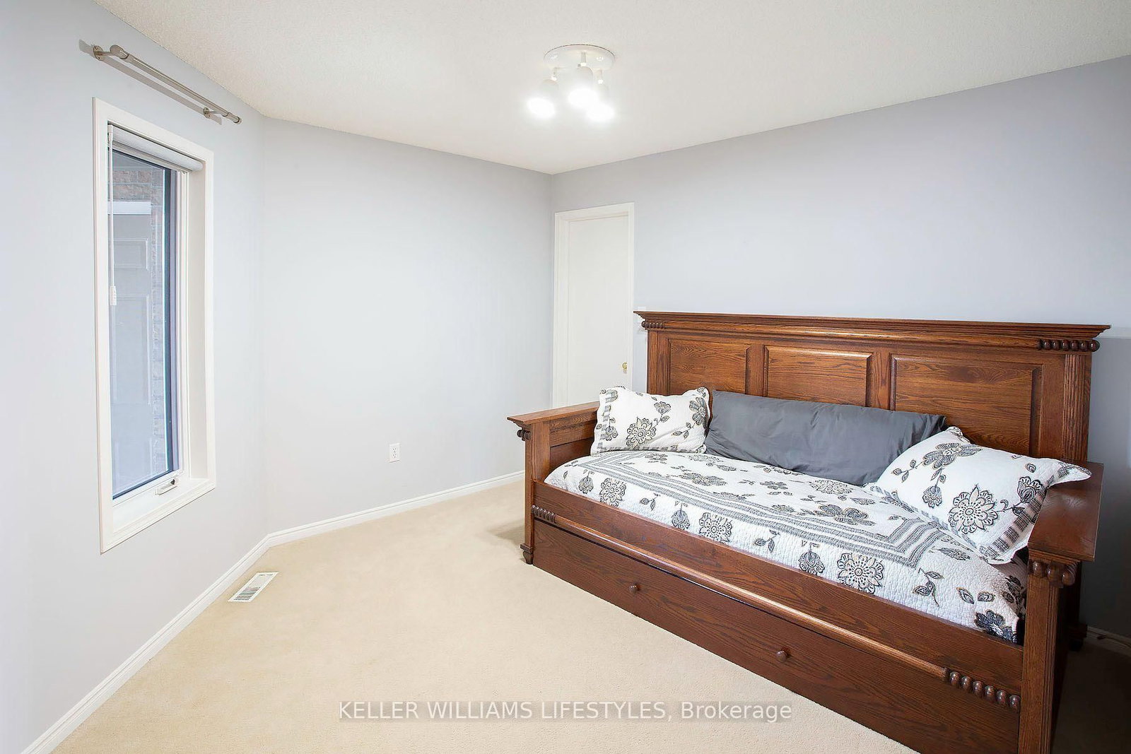 861 Shelborne Street • #21 • London South, ON photo 18
