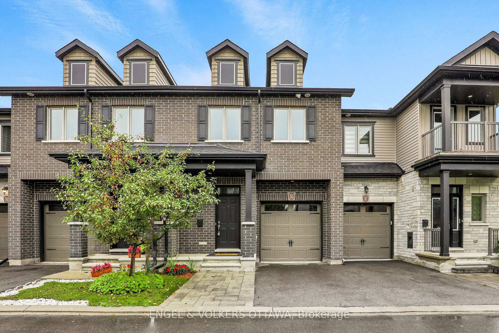 765 Dearborn Private W • Ottawa, ON photo 1