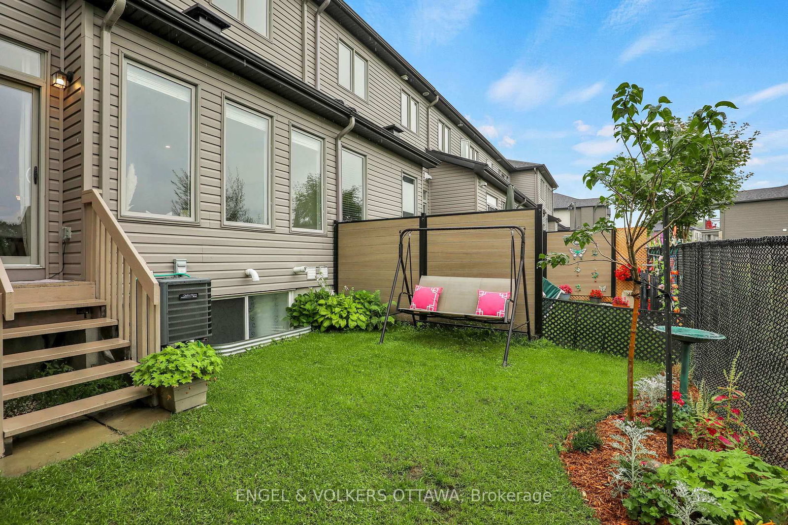 765 Dearborn Private W • Ottawa, ON photo 27