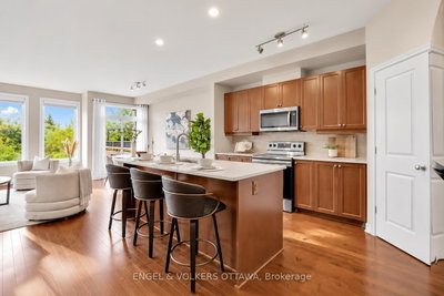 765 Dearborn Private W • Ottawa, ON photo 8