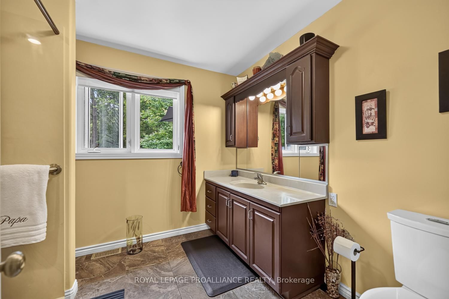 132 Kingston Crescent • Prescott, ON photo 17