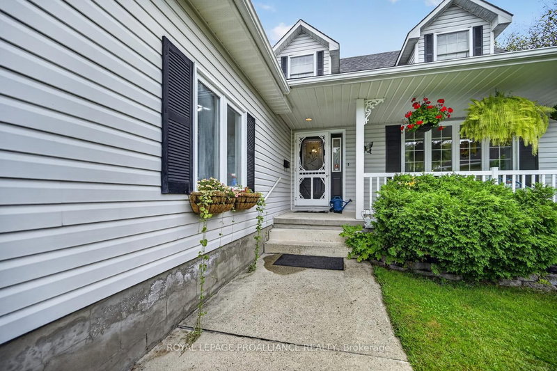 132 Kingston Crescent