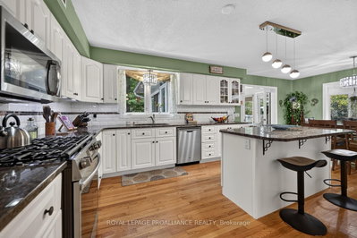 132 Kingston Crescent • Prescott, ON photo 5