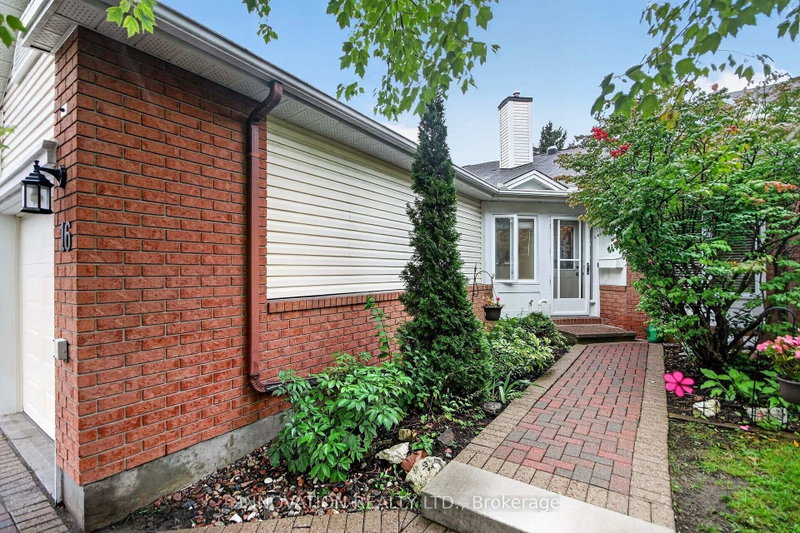 16 Heather Glen Court