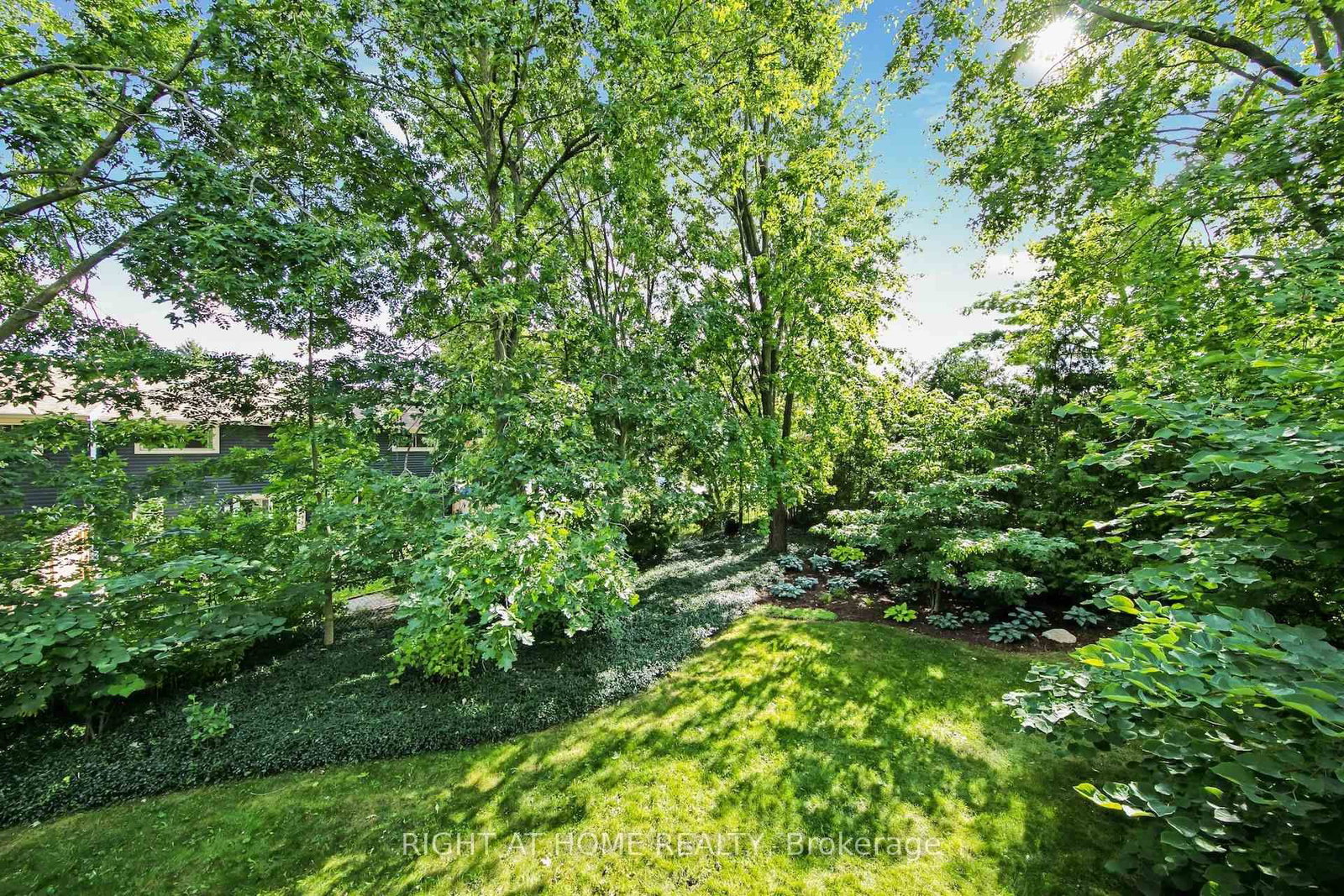 305 Daleside Place N • Waterloo, ON photo 31