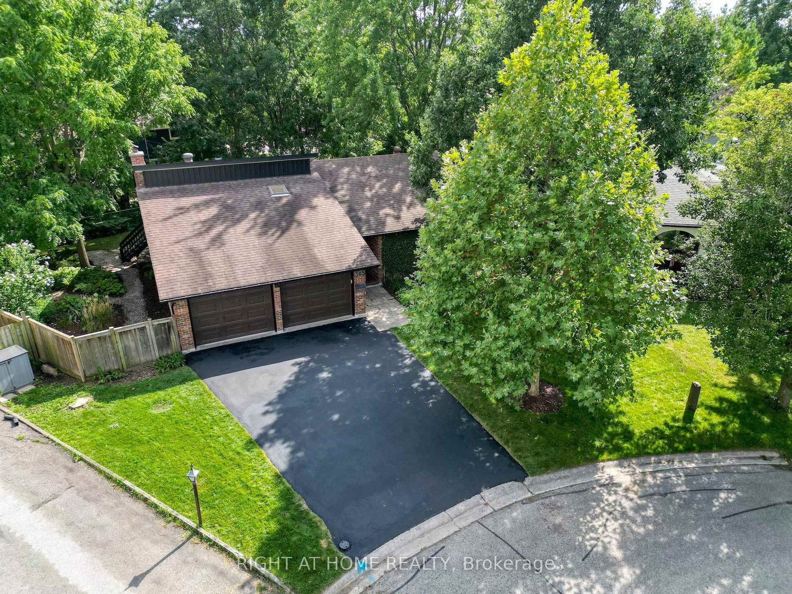 305 Daleside Place N • Waterloo, ON photo 47
