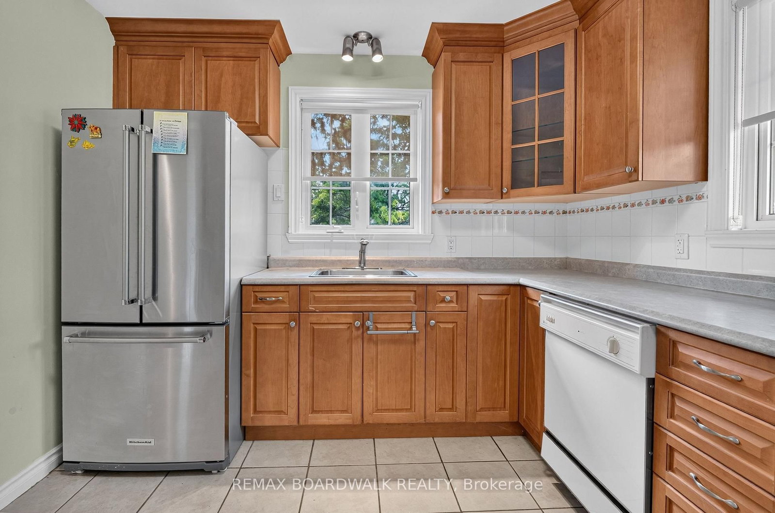 583 Donald Street • Ottawa, ON photo 12