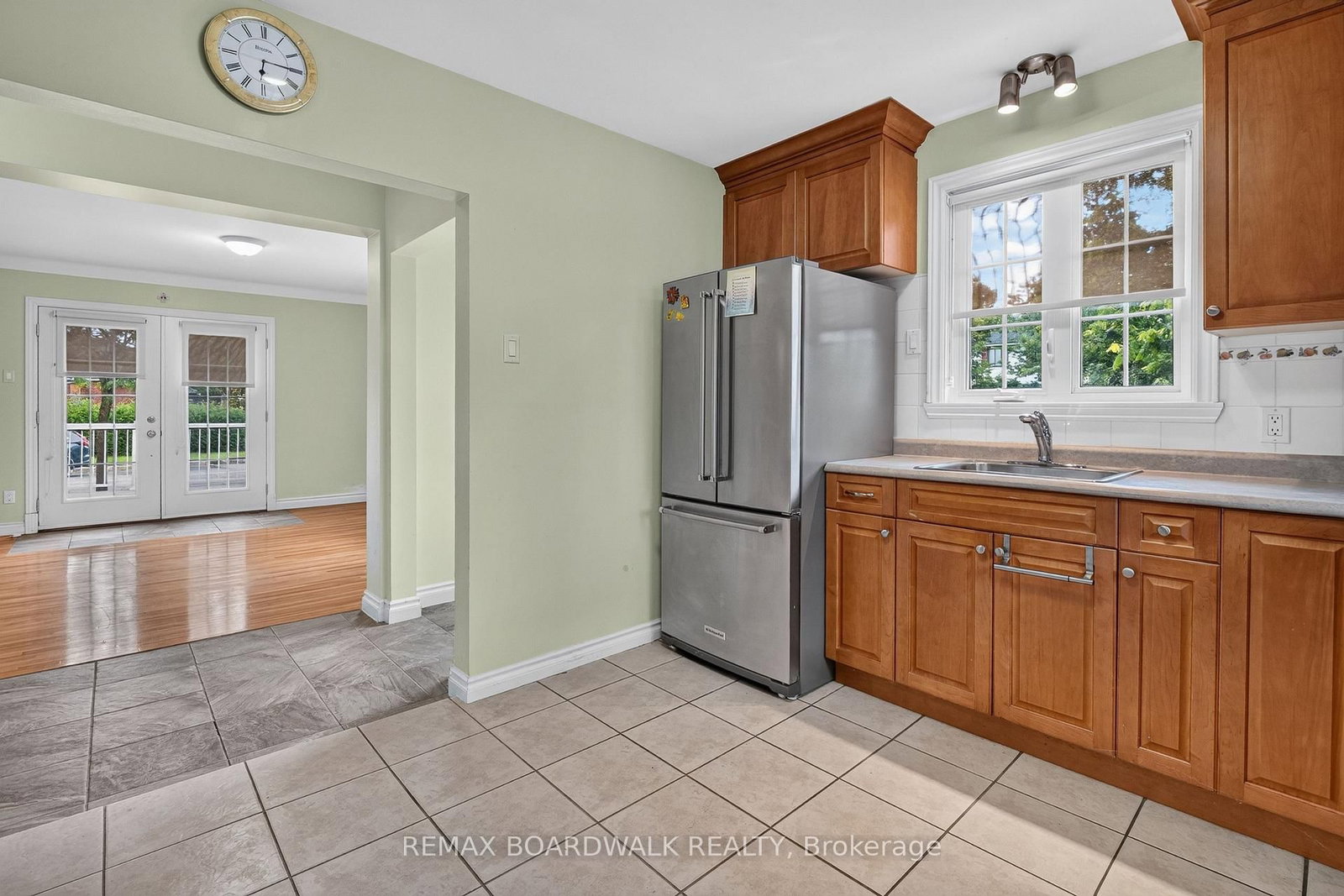 583 Donald Street • Ottawa, ON photo 13