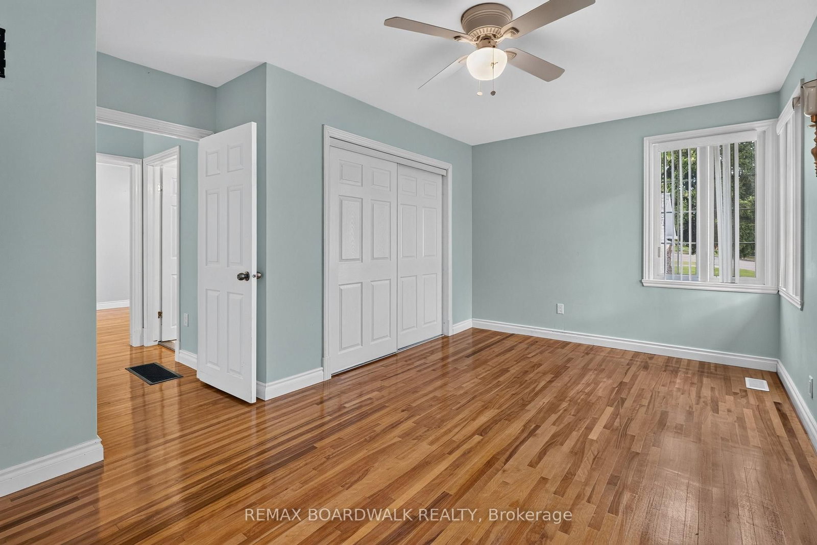 583 Donald Street • Ottawa, ON photo 23