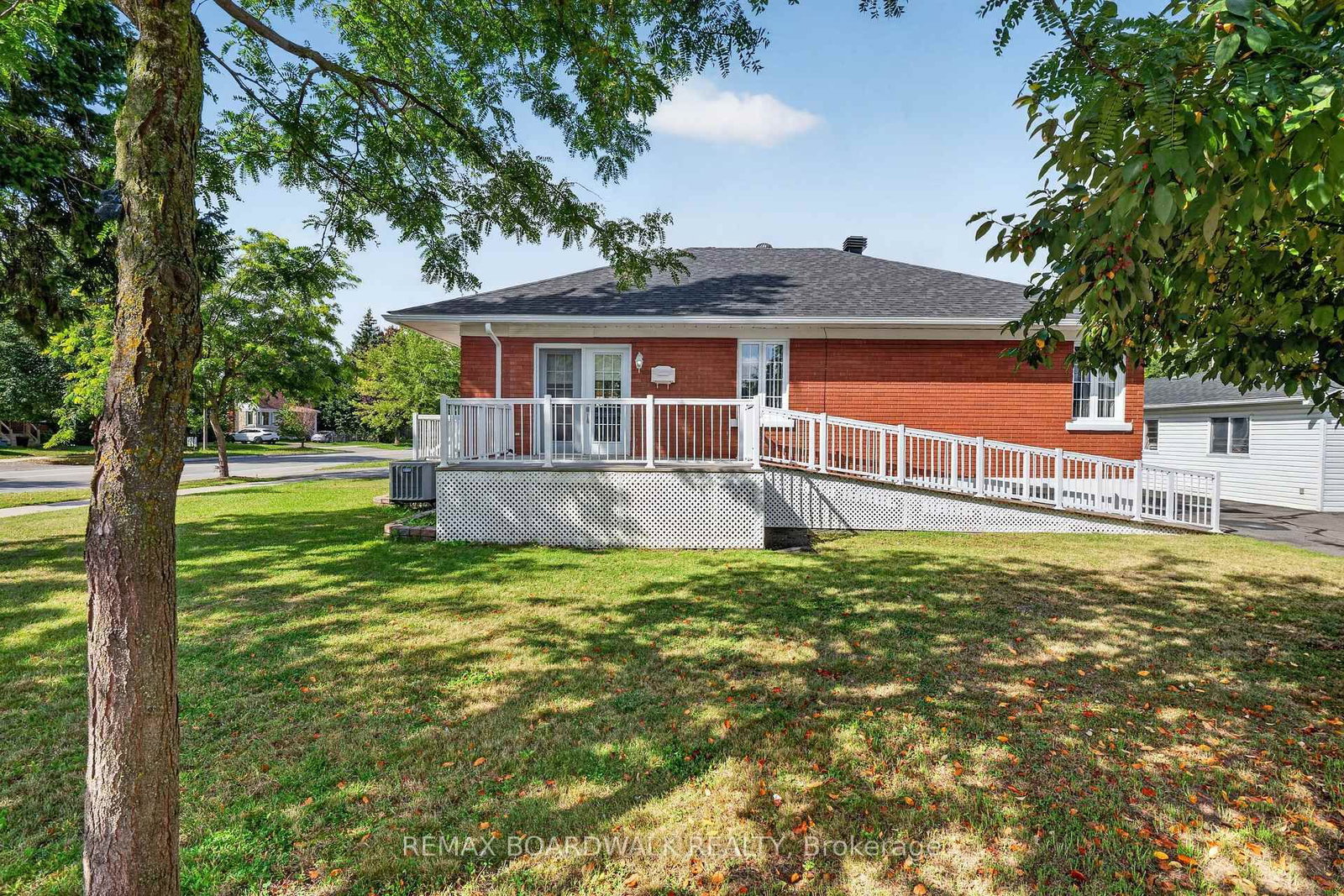 583 Donald Street • Ottawa, ON photo 6