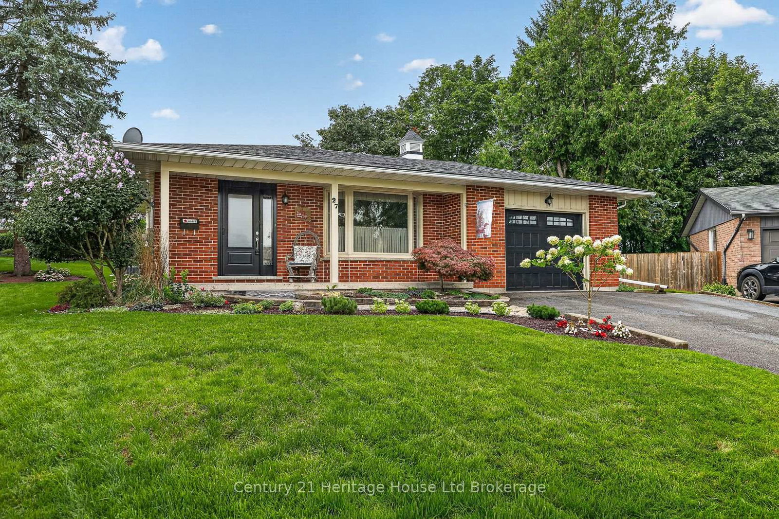 27 Silcox Place • Woodstock, ON photo 13