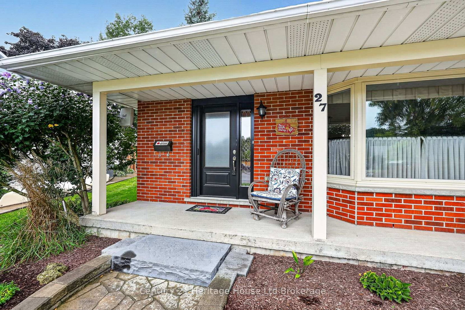 27 Silcox Place • Woodstock, ON photo 15