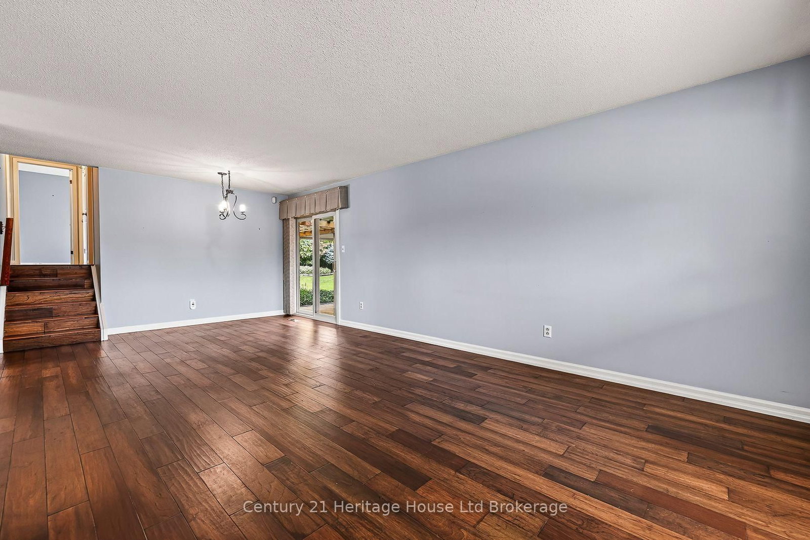 27 Silcox Place • Woodstock, ON photo 17