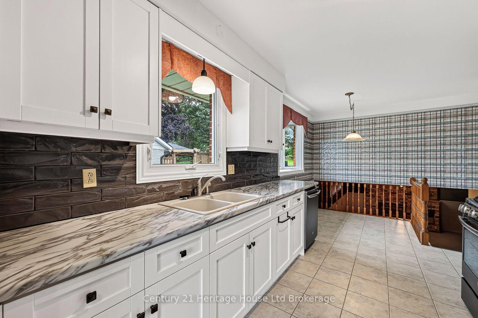 27 Silcox Place • Woodstock, ON photo 21