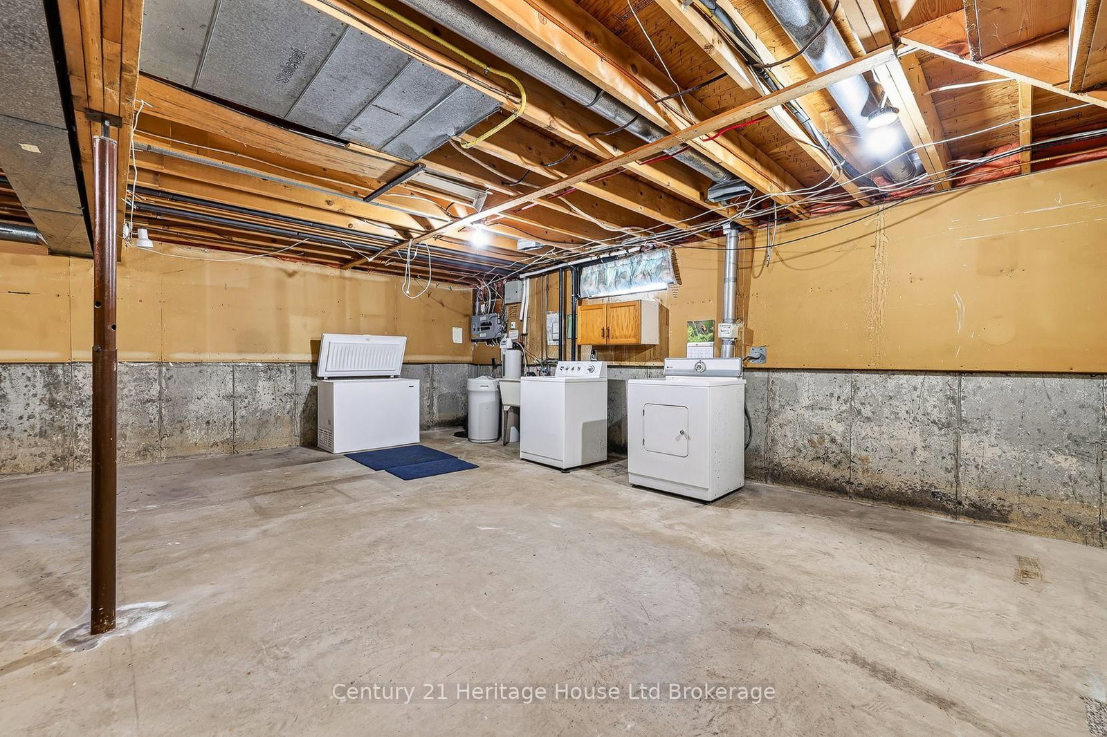 27 Silcox Place • Woodstock, ON photo 34