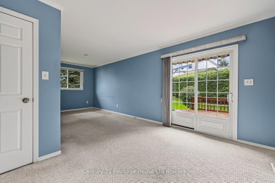 27 Silcox Place • Woodstock, ON photo 4