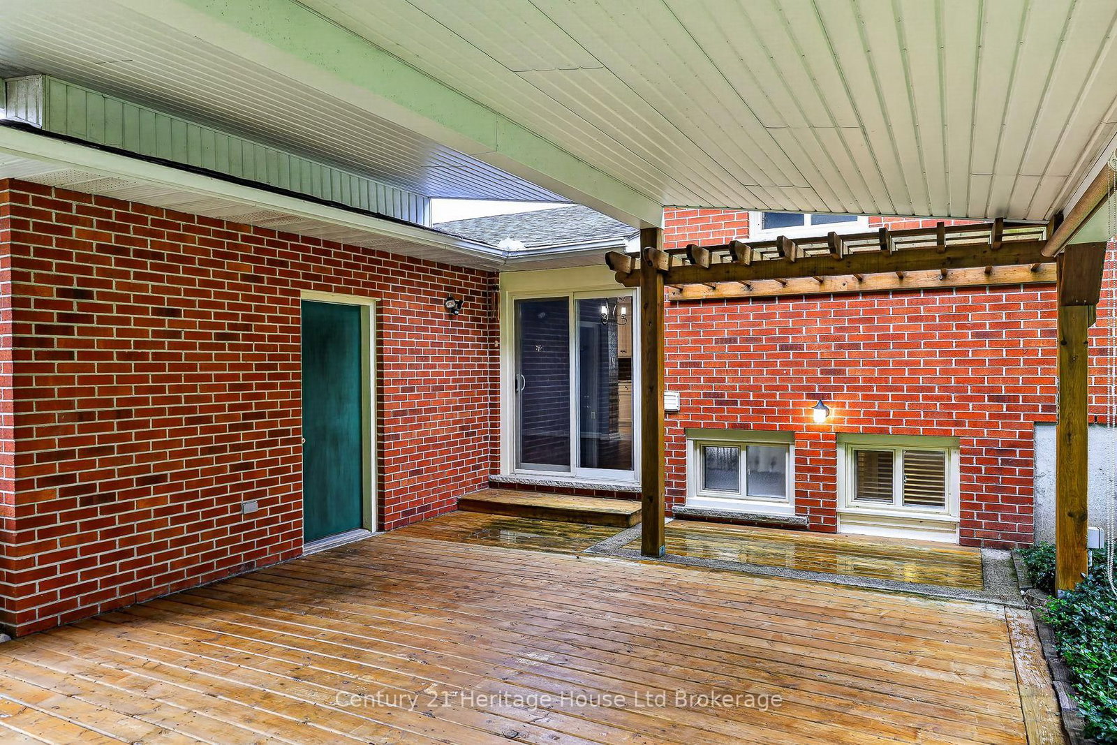 27 Silcox Place • Woodstock, ON photo 40