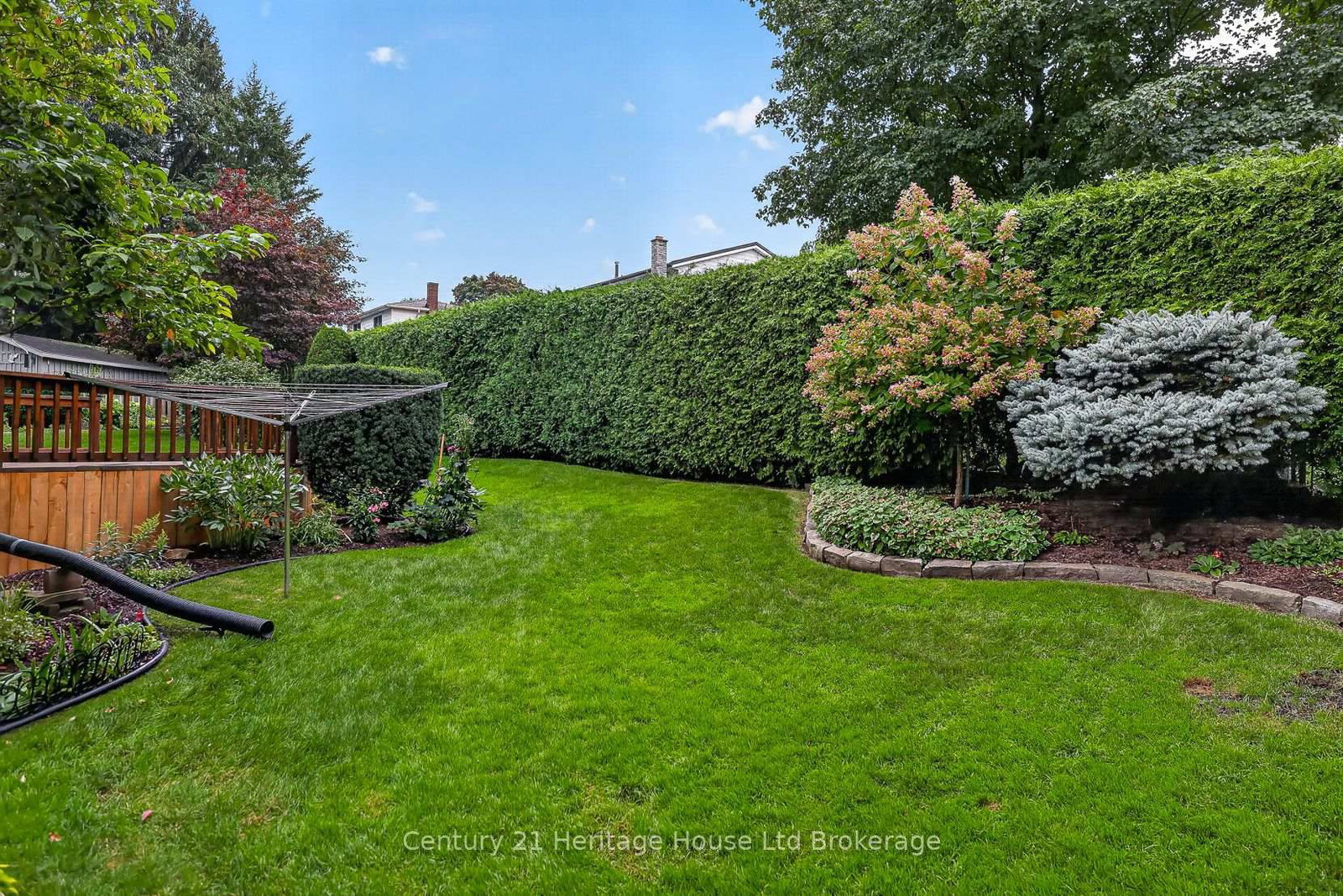 27 Silcox Place • Woodstock, ON photo 41