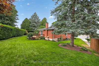 27 Silcox Place • Woodstock, ON photo 5