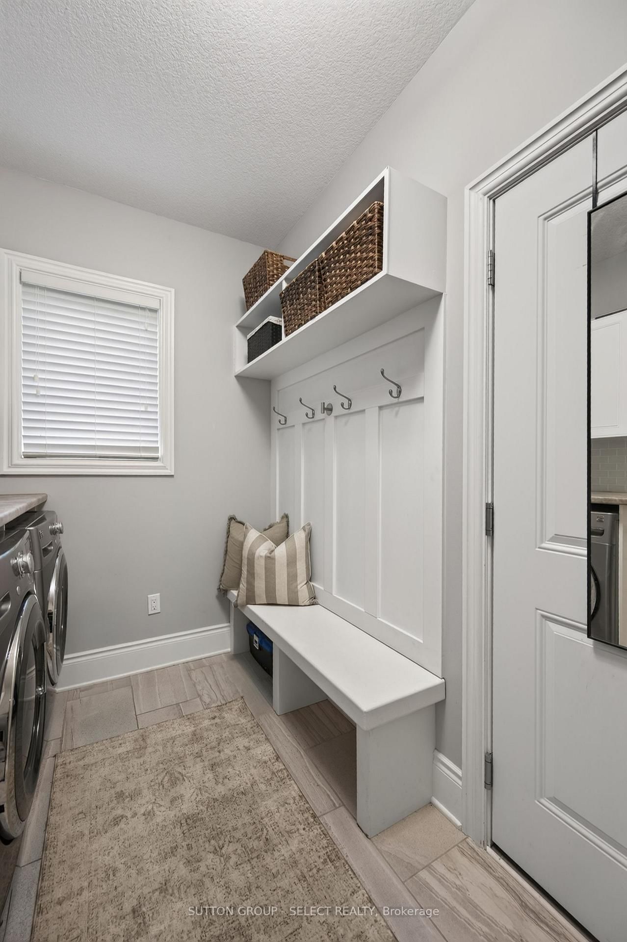 881 Foxcreek Road • London North, ON photo 18