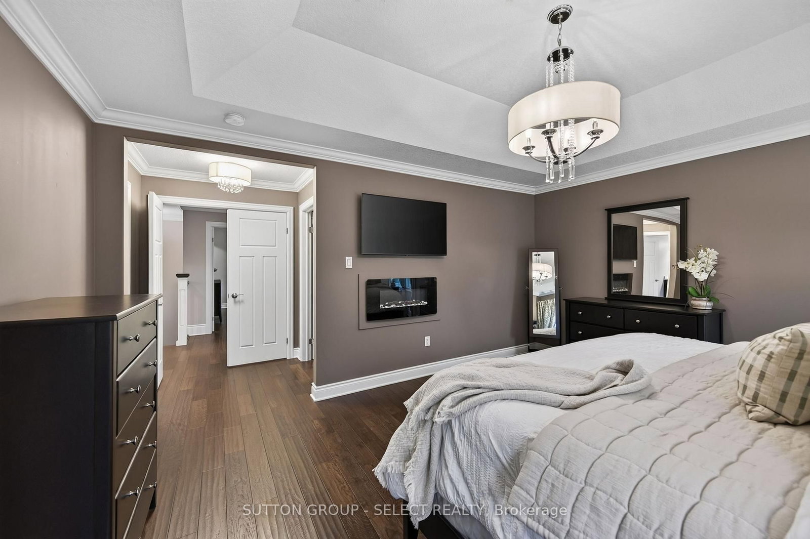 881 Foxcreek Road • London North, ON photo 23
