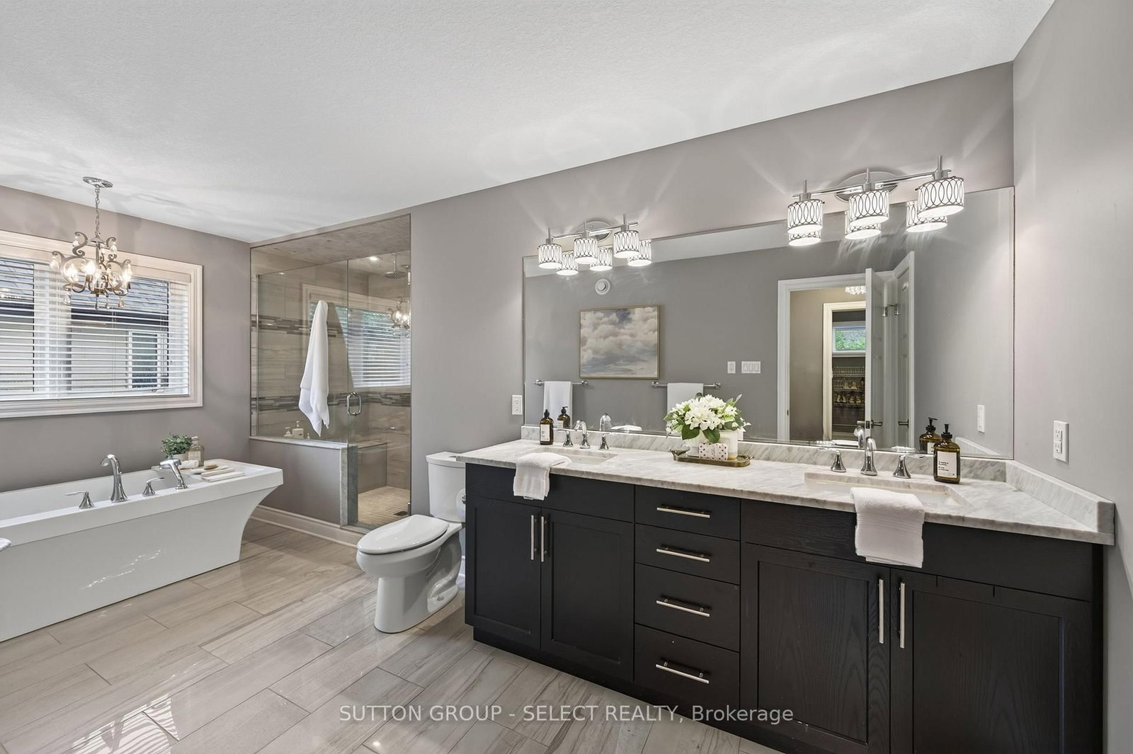 881 Foxcreek Road • London North, ON photo 24