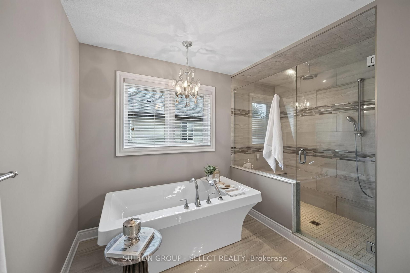 881 Foxcreek Road • London North, ON photo 25
