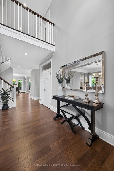 881 Foxcreek Road • London North, ON photo 3
